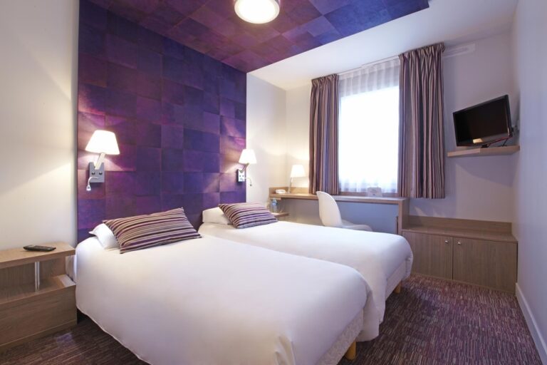 Hotel Kyriad Valence